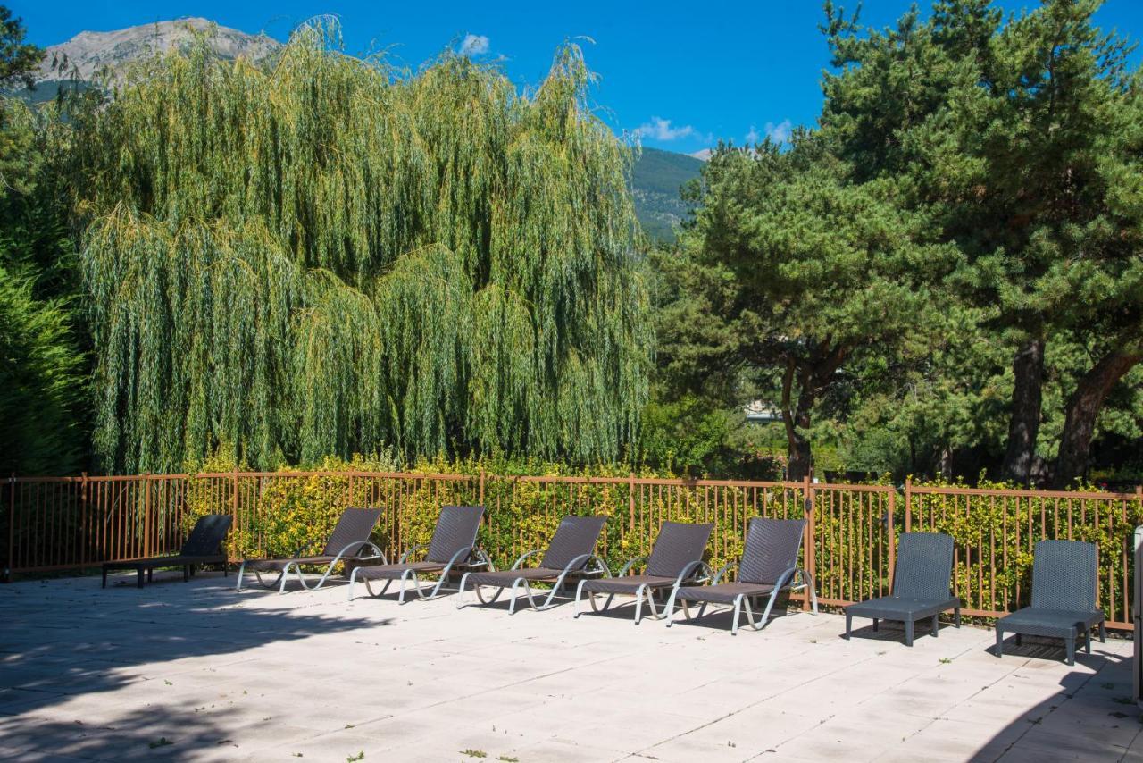Logis Hotel Le Lac Embrun Exterior foto